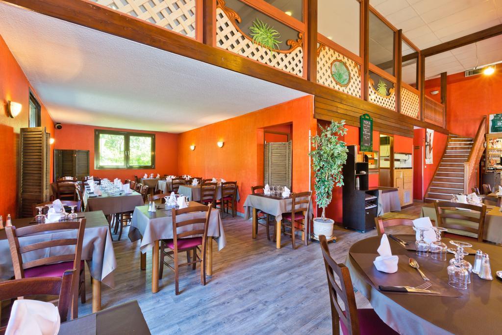 Albhotel Grill Alby-sur-Cheran Buitenkant foto